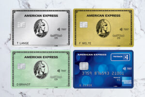 Alle vier Kreditkarten von American Express in der Übersicht