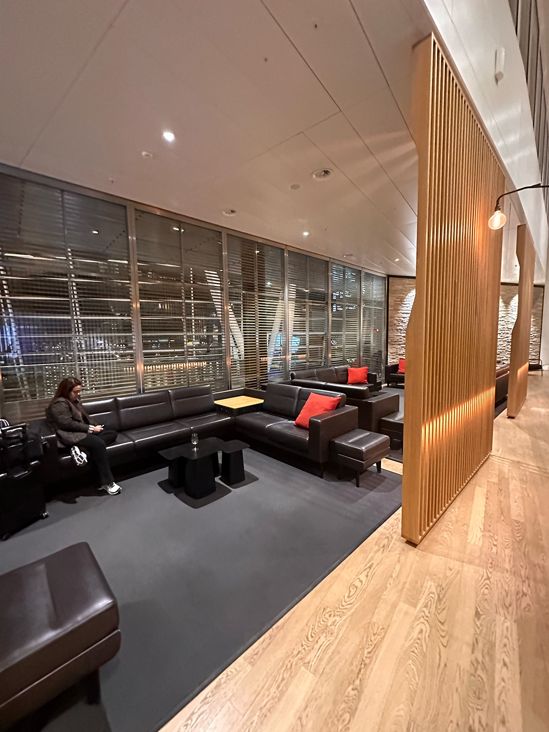 SWISS Senator Lounge Zürich - Lounge Bereich